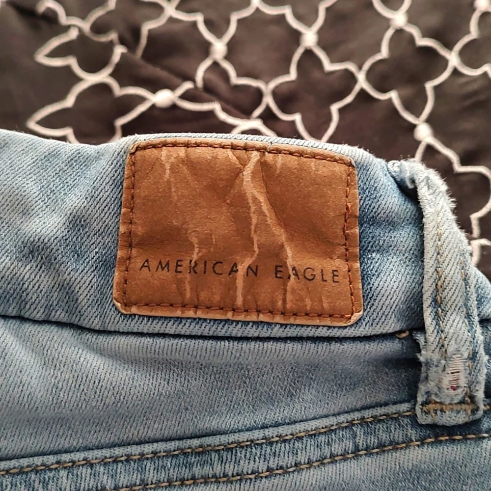 ๐ EUC American Eagle Ladie's Next Level Stretch Curvy Highest Rise Jeggings, 4R - Picture 4 of 14